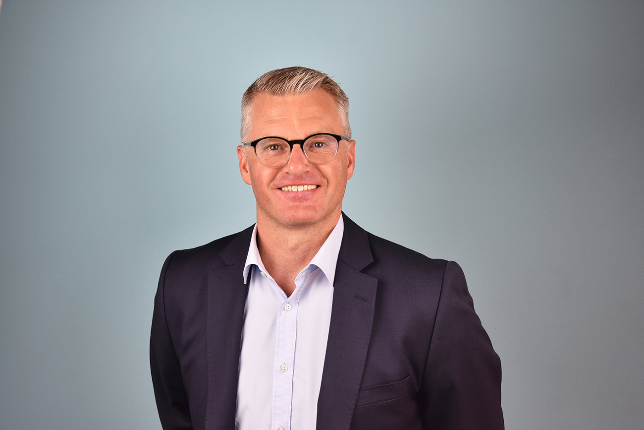 Burgemeester Yves Deswaene van Lochristi aan het woord  9