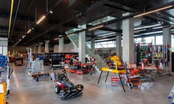 Specialist in bouwmachines en werfuitrusting breidt uit in Wielsbeke en Doornik 4