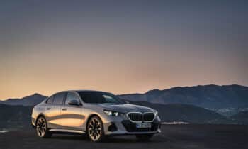 P90505107_highRes_the-new-bmw-i5-edriv